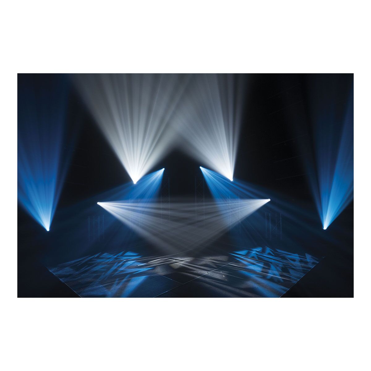 Showtec Phantom 130 Spot wit Showtec Phantom 130 Spot wit