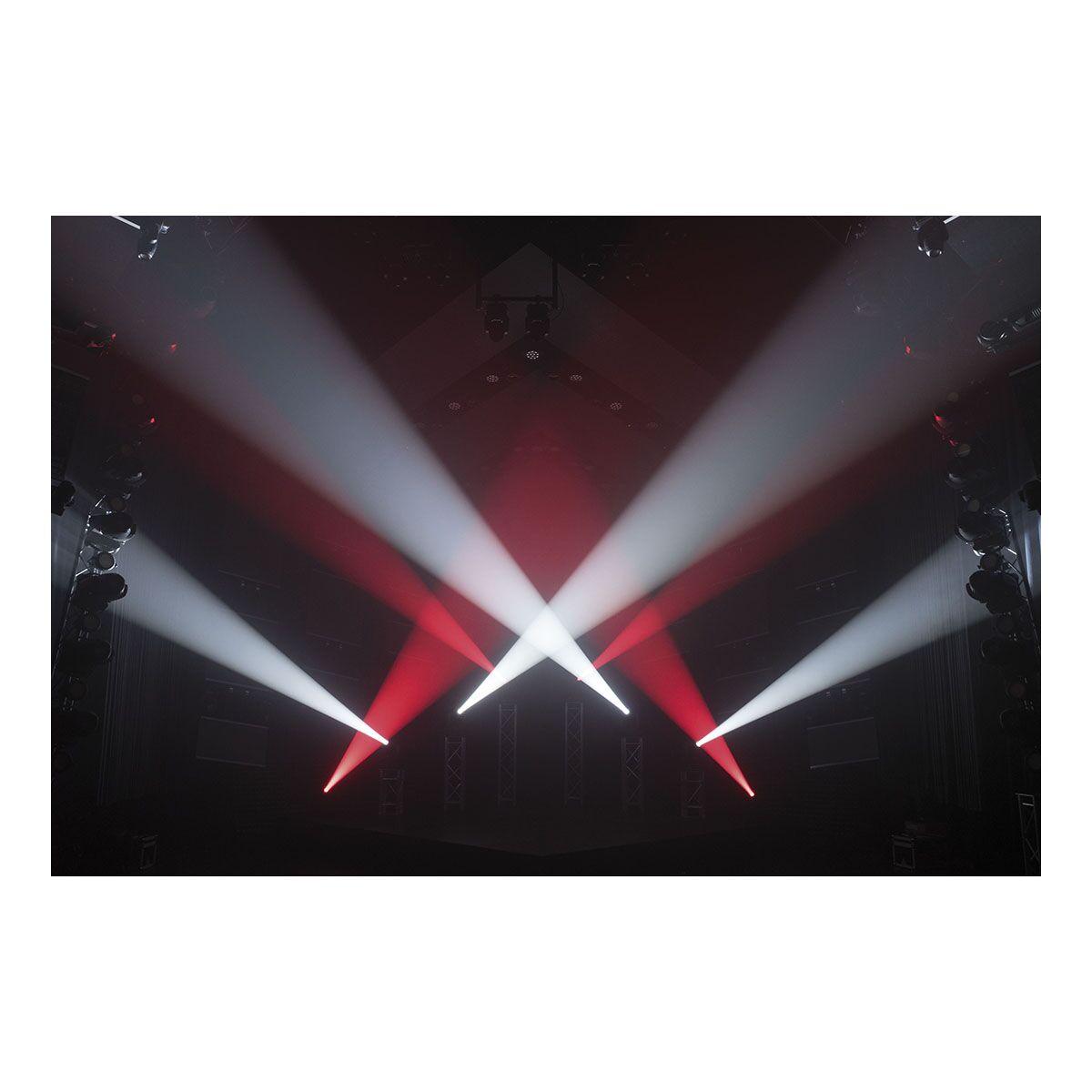Showtec Phantom 130 Spot wit Showtec Phantom 130 Spot wit