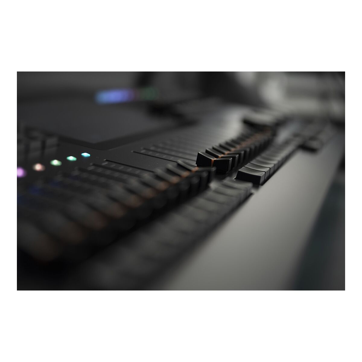 Showtec LAMPY 40 2U 2 Universe DMX controller met 40 faders Showtec LAMPY 40 2U 2 Universe DMX controller met 40 faders