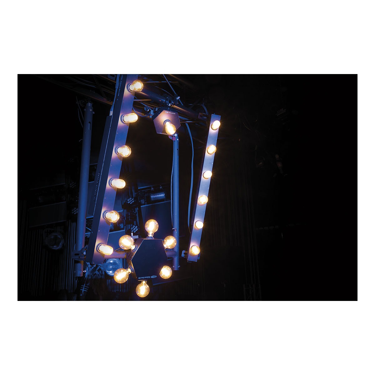 Showtec Edison Bar E6 - DMX LED Dimmer E27 Showtec Edison Bar E6 - DMX LED Dimmer E27