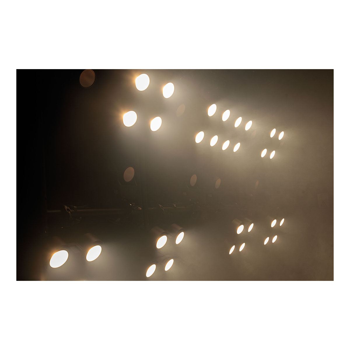 Showtec Stage Blinder 4 LED - CW / WW Showtec Stage Blinder 4 LED - CW / WW