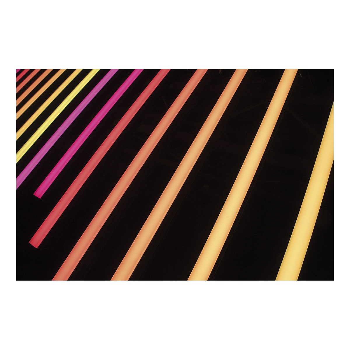 Showtec LED RGB Octostrip MKII set - 100 cm Showtec LED RGB Octostrip MKII set - 100 cm