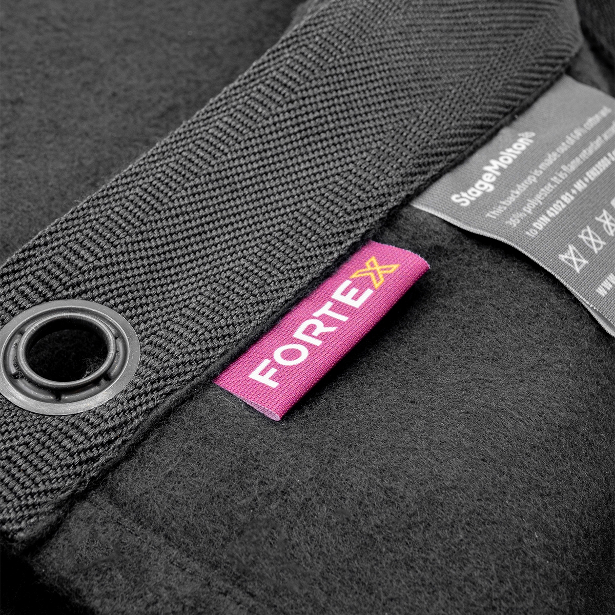 FORTEX Backdrop 6m (b) x 4,5m (h) zwart 320 gram/m² FORTEX Backdrop 6m (b) x 4,5m (h) zwart 320 gram/m²