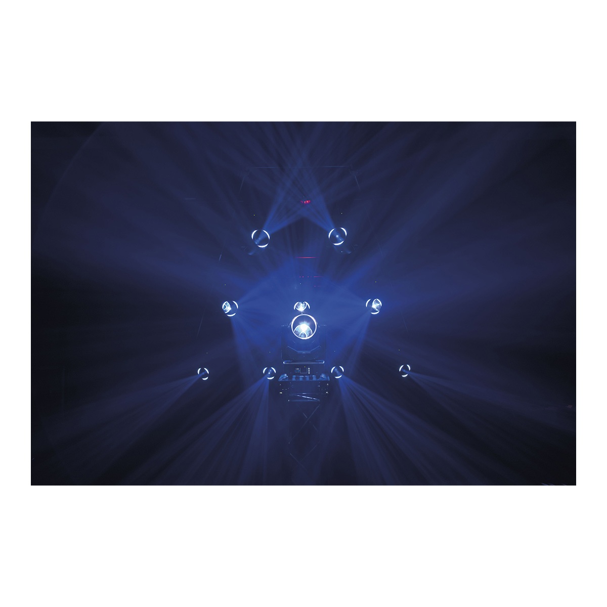 Showtec Shark - The Meg - Beam One Compacte 100W LED Beam Moving Head Showtec Shark - The Meg - Beam One Compacte 100W LED Beam Moving Head