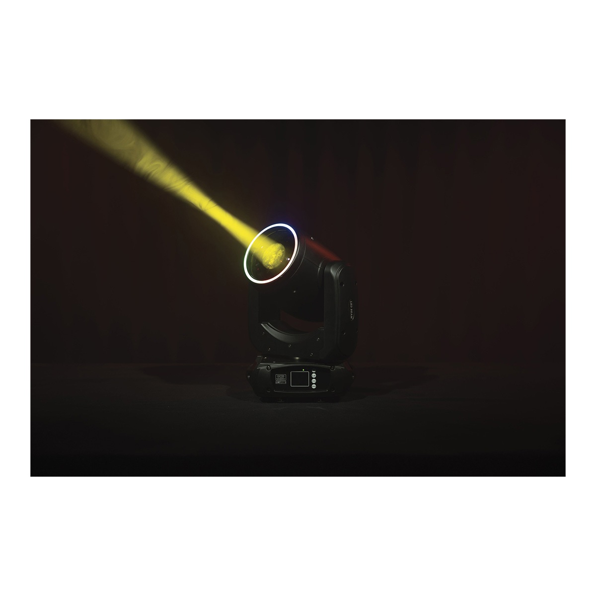 Showtec Shark - The Meg - Beam One Compacte 100W LED Beam Moving Head Showtec Shark - The Meg - Beam One Compacte 100W LED Beam Moving Head