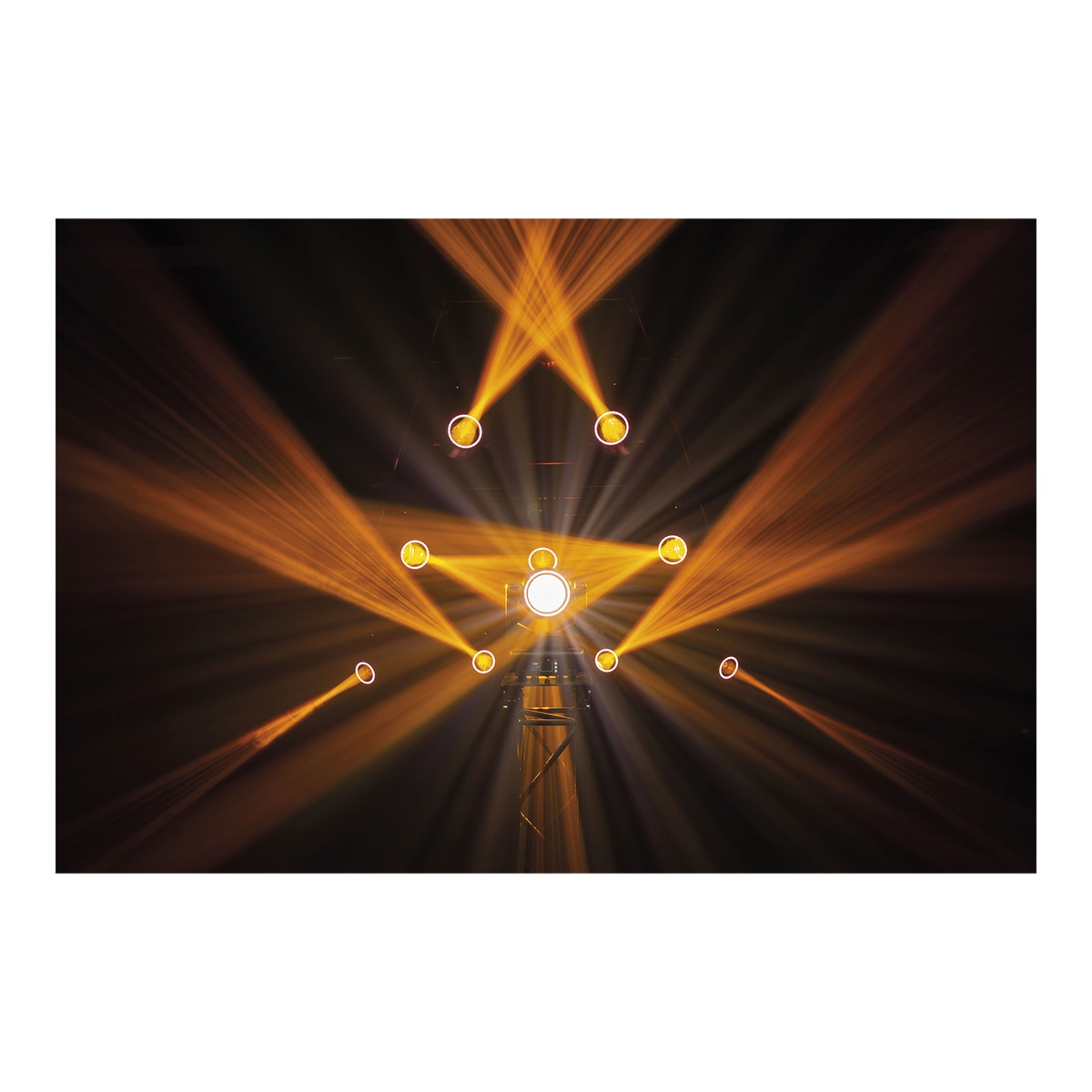 Showtec Shark - The Meg - Beam One Compacte 100W LED Beam Moving Head Showtec Shark - The Meg - Beam One Compacte 100W LED Beam Moving Head