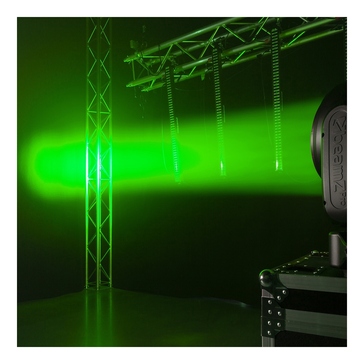 BeamZ Professional MHL1940 LED Moving Head met Zoom 19 x 40 Watt BeamZ Professional MHL1940 LED Moving Head met Zoom 19 x 40 Watt