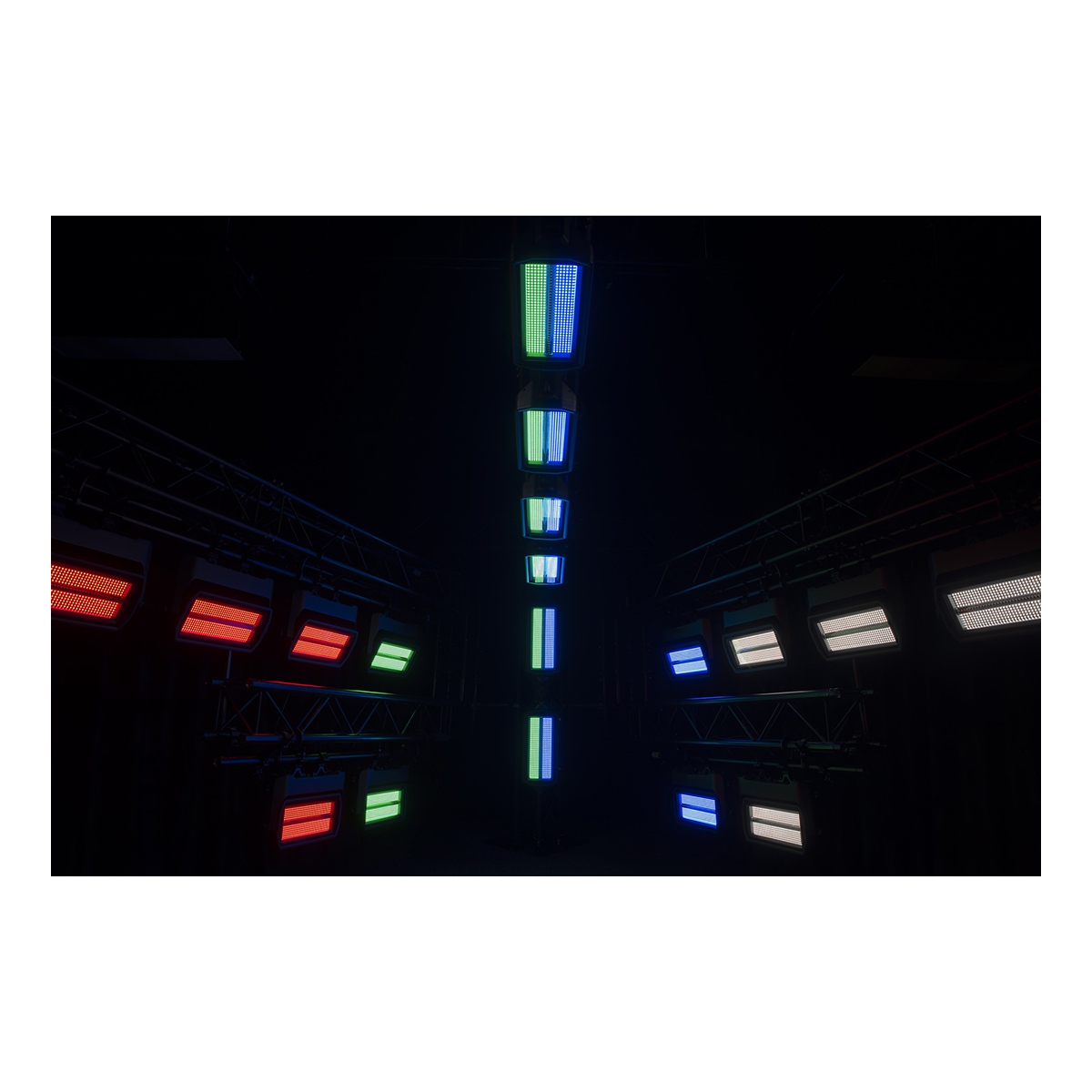 Infinity Raccoon S420/4 Professionele strobe/wash Infinity Raccoon S420/4 Professionele strobe/wash