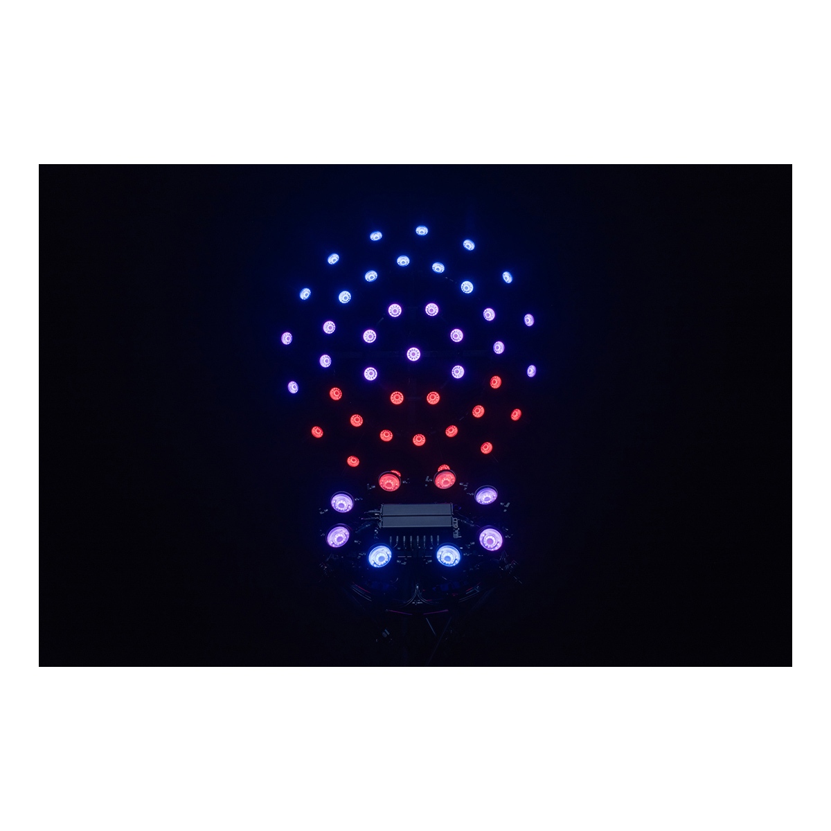 Showtec Titan Strobe FLEX FX Single Pod 100 W LED Strobe Pod met RGBW LED-ringeffect Showtec Titan Strobe FLEX FX Single Pod 100 W LED Strobe Pod met RGBW LED-ringeffect