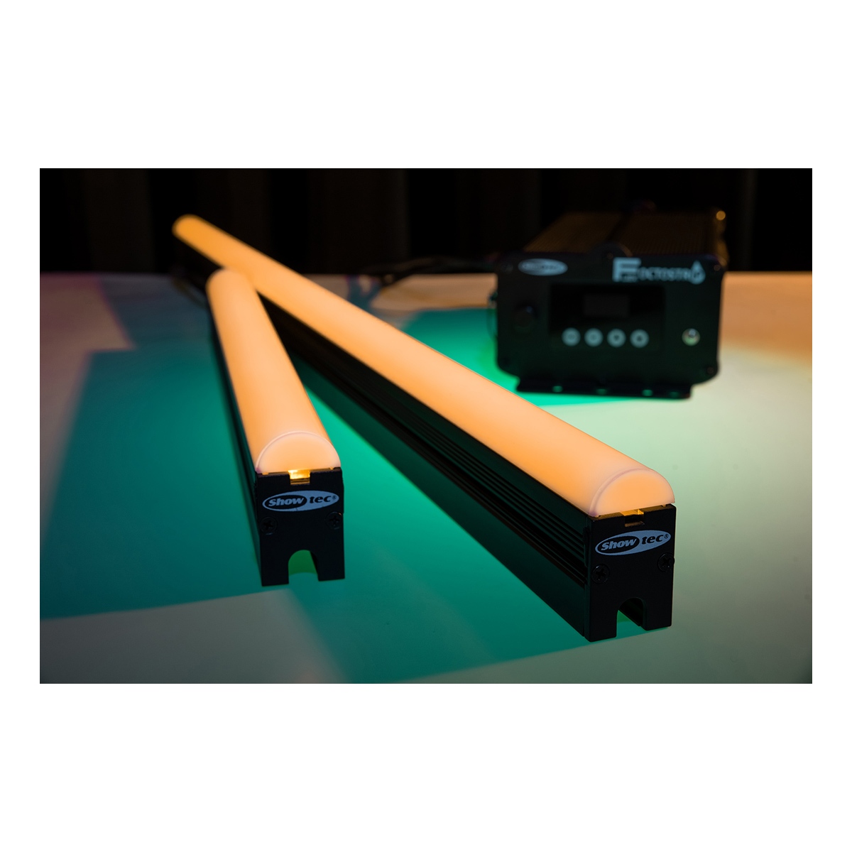 Showtec Single Strip for Octostrip FLEX - 0.5 m 14 W RGBW LED Octostrip in IP65-behuizing Showtec Single Strip for Octostrip FLEX - 0.5 m 14 W RGBW LED Octostrip in IP65-behuizing