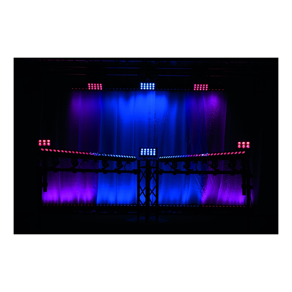 Showtec Cameleon Flood 6 Q6 Tour 6x 10 W RGBWA-UV LED Flood - Power Pro True Showtec Cameleon Flood 6 Q6 Tour 6x 10 W RGBWA-UV LED Flood - Power Pro True