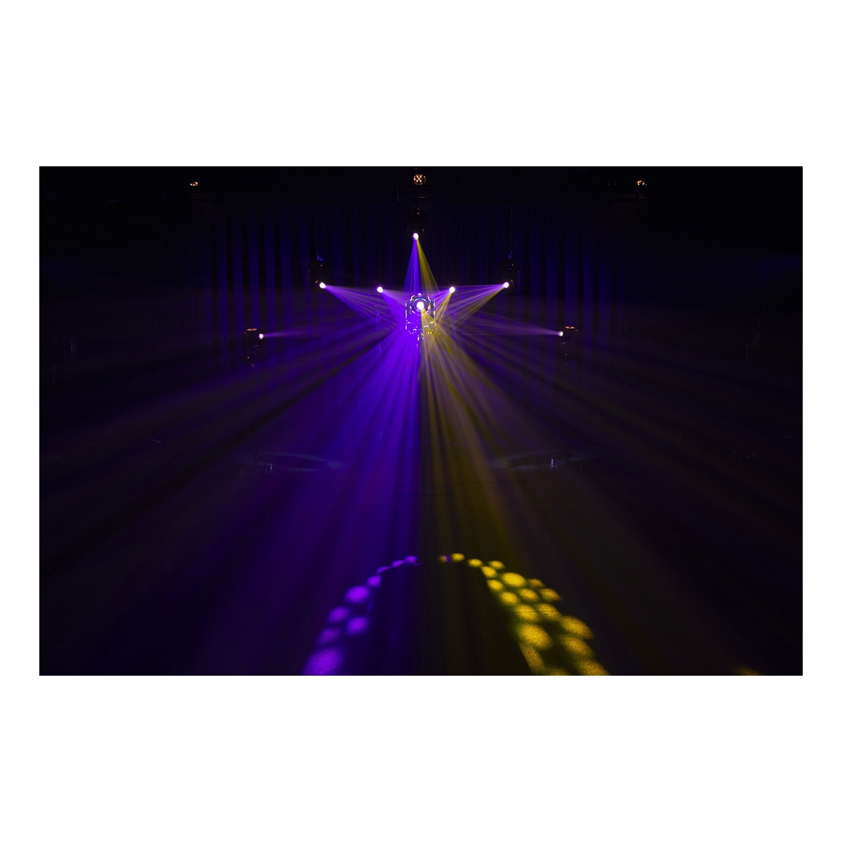 Showtec Shark Spot Two 90 W LED Spot Moving Head Showtec Shark Spot Two 90 W LED Spot Moving Head