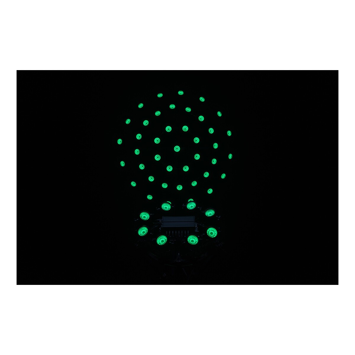 Showtec Titan Strobe FLEX FX Set met 8x 100 W LED strobes + controller Showtec Titan Strobe FLEX FX Set met 8x 100 W LED strobes + controller