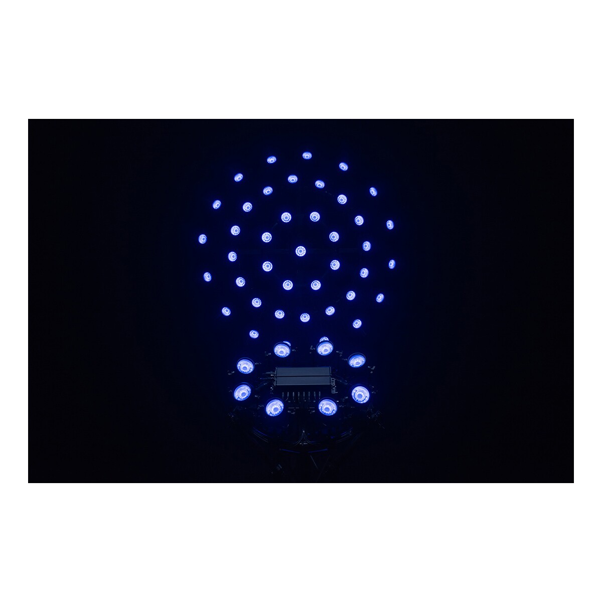 Showtec Titan Strobe FLEX FX Set met 8x 100 W LED strobes + controller Showtec Titan Strobe FLEX FX Set met 8x 100 W LED strobes + controller