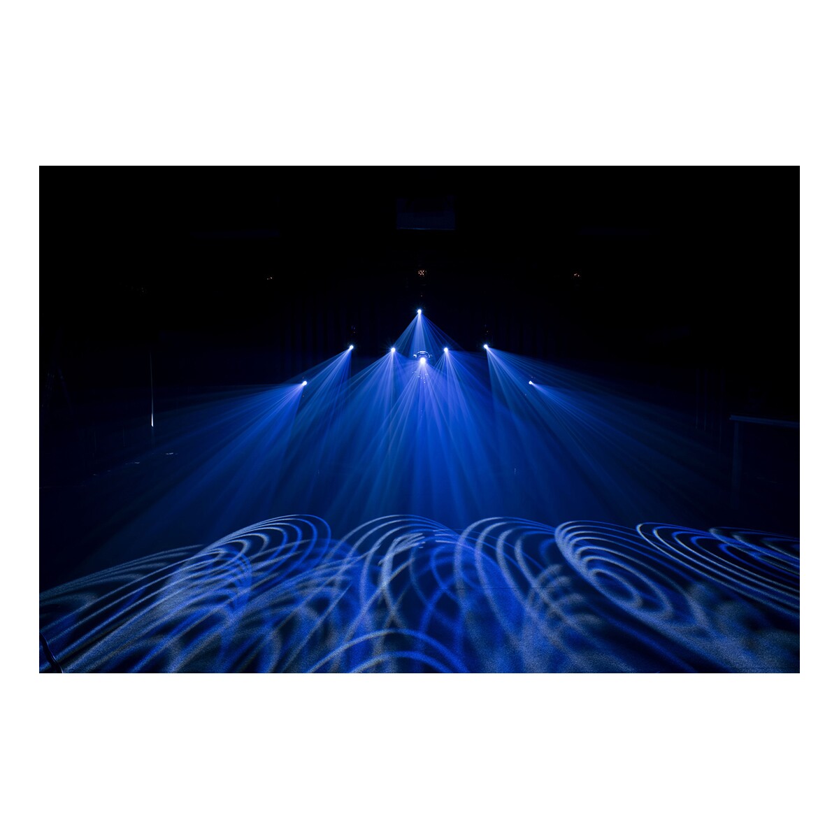Showtec Shark Spot Two 90 W LED Spot Moving Head Showtec Shark Spot Two 90 W LED Spot Moving Head