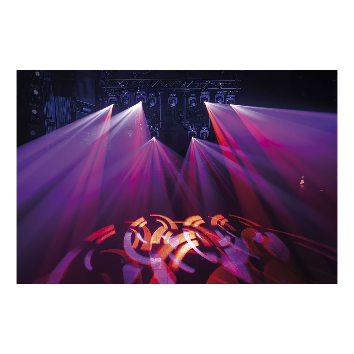 Showtec Phantom 100 Spot Showtec Phantom 100 Spot