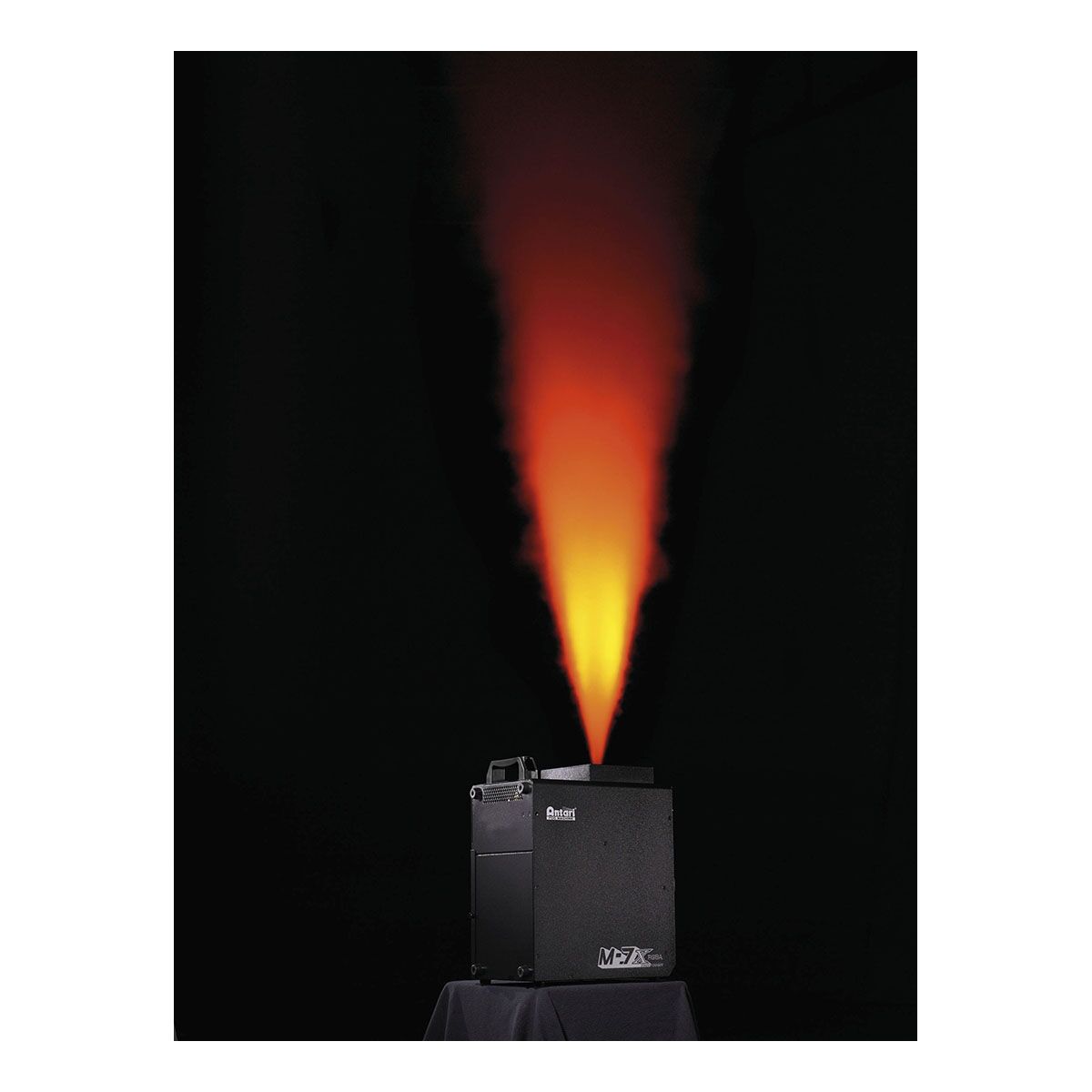 Antari M-7X 1500W Pro CO2 simulatie RGBA Fogger Antari M-7X 1500W Pro CO2 simulatie RGBA Fogger