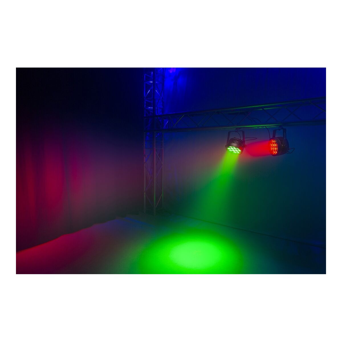 BeamZ Professional BWA534 Aluminium IP65 LED PAR 12x 15W 6-in-1 BeamZ Professional BWA534 Aluminium IP65 LED PAR 12x 15W 6-in-1