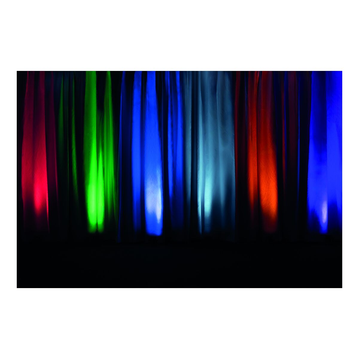 Showtec EventLITE 4/8 Mini Q6 IP65 Draagbare Spotlight - wit Showtec EventLITE 4/8 Mini Q6 IP65 Draagbare Spotlight - wit