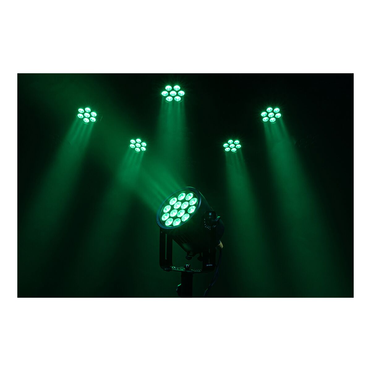 Infinity Raccoon P14/4 Professionele RGBM Par - IP65 Infinity Raccoon P14/4 Professionele RGBM Par - IP65