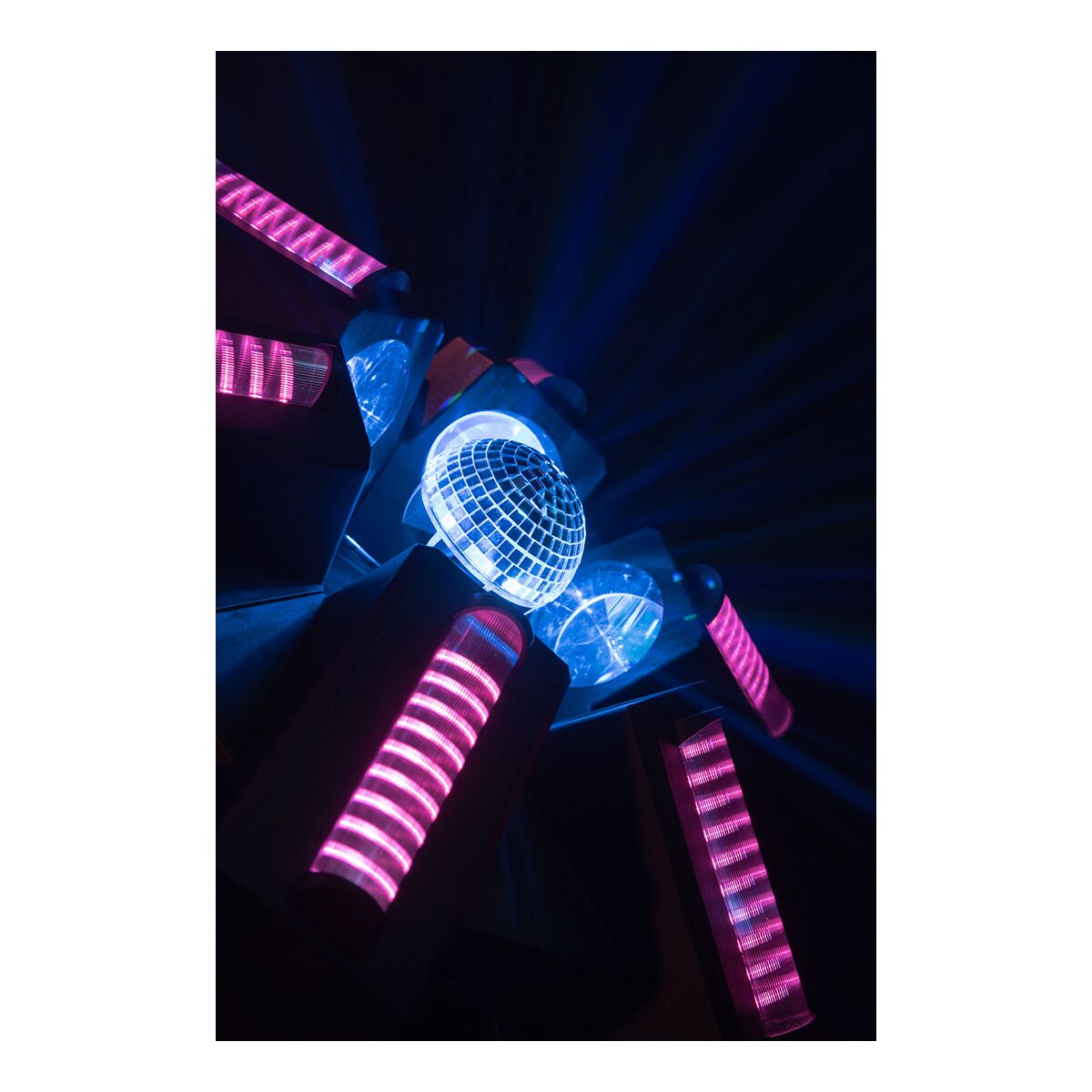 Showtec Typhoon 640 6x RGBW LED-spiegelboleffect Showtec Typhoon 640 6x RGBW LED-spiegelboleffect