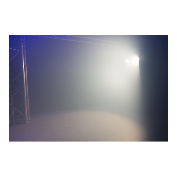 BeamZ Professional BTF100Z LED Spot Fresnel Zoom WW BeamZ Professional BTF100Z LED Spot Fresnel Zoom WW