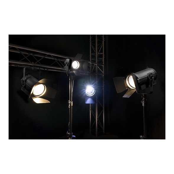 BeamZ Professional BTF100Z LED Spot Fresnel Zoom WW BeamZ Professional BTF100Z LED Spot Fresnel Zoom WW