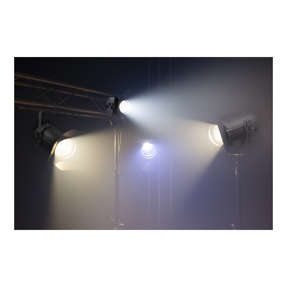 BeamZ Professional BTF100Z LED Spot Fresnel Zoom WW BeamZ Professional BTF100Z LED Spot Fresnel Zoom WW