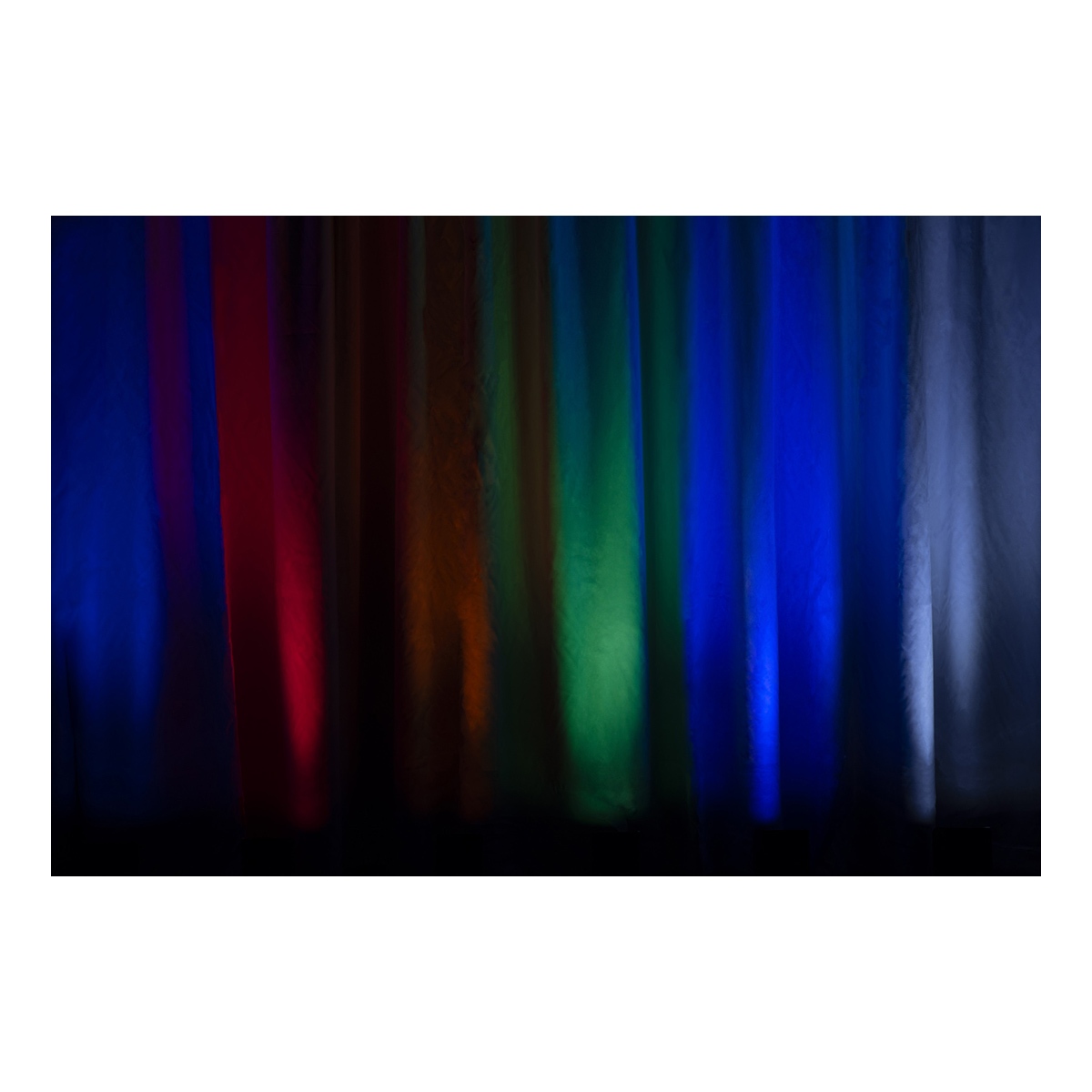 Showtec EventLITE 4/10 Q6 Set Flight Case incl. 6 x EventLITE 4/10 Q6 Showtec EventLITE 4/10 Q6 Set Flight Case incl. 6 x EventLITE 4/10 Q6