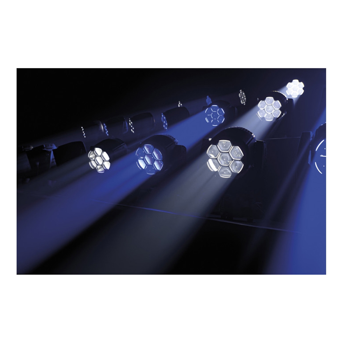 Infinity iW-741 RDM RGBW Wash - 5-pin DMX Infinity iW-741 RDM RGBW Wash - 5-pin DMX