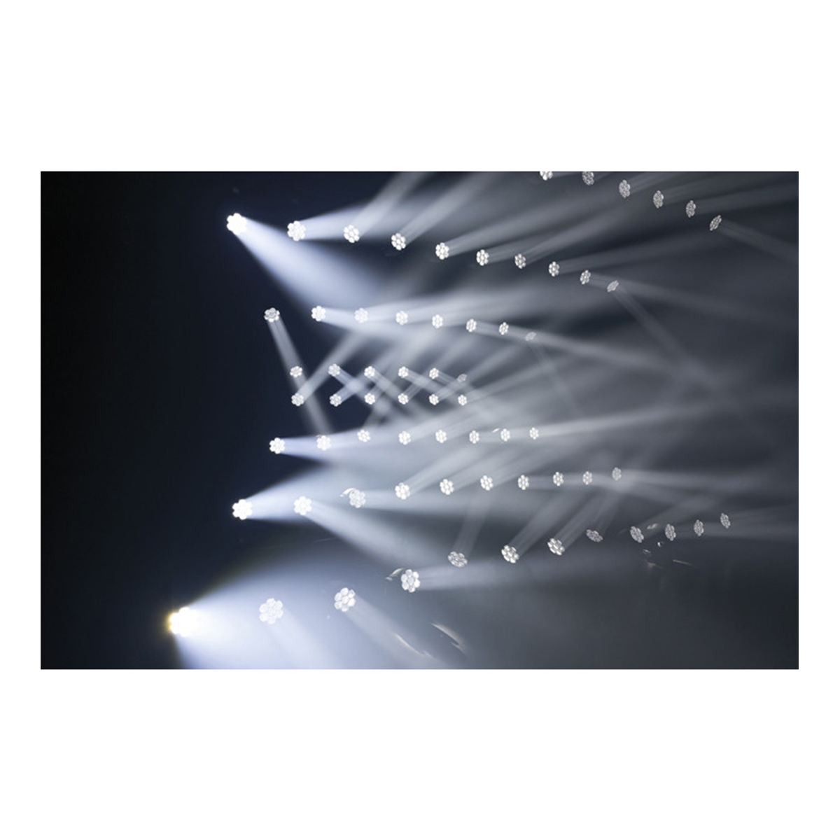 Infinity iW-741 RDM RGBW Wash - 5-pin DMX Infinity iW-741 RDM RGBW Wash - 5-pin DMX