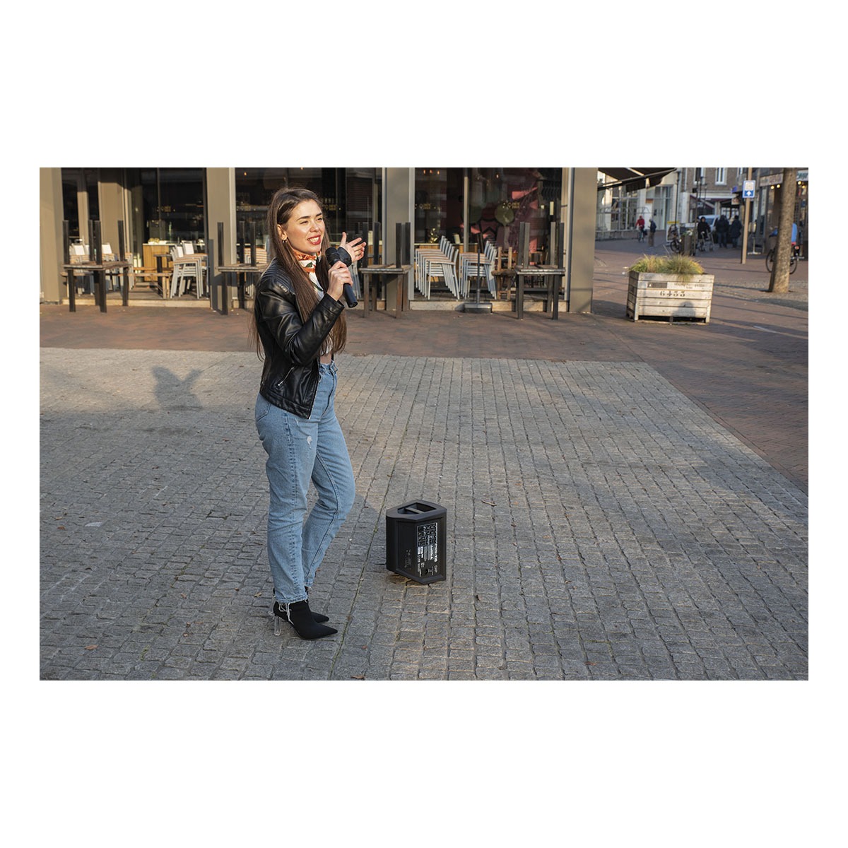 DAP PSS-106 mobiele accu luidspreker incl. draadloze handmicrofoon DAP PSS-106 mobiele accu luidspreker incl. draadloze handmicrofoon