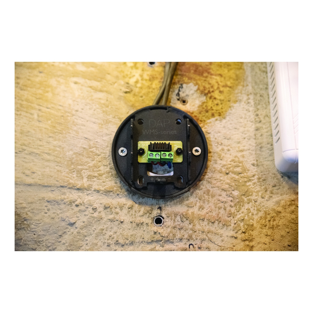 DAP WMS8-W Passieve 8" design muurspeaker - 16 Ω - Wit DAP WMS8-W Passieve 8" design muurspeaker - 16 Ω - Wit