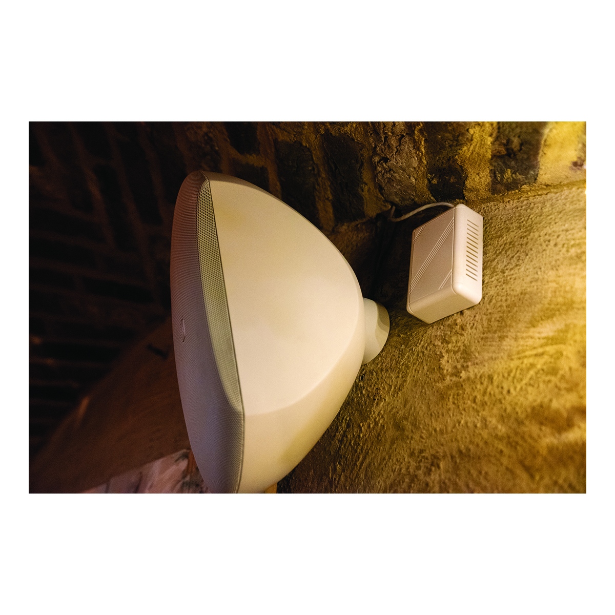 DAP WMS8-W Passieve 8" design muurspeaker - 16 Ω - Wit DAP WMS8-W Passieve 8" design muurspeaker - 16 Ω - Wit