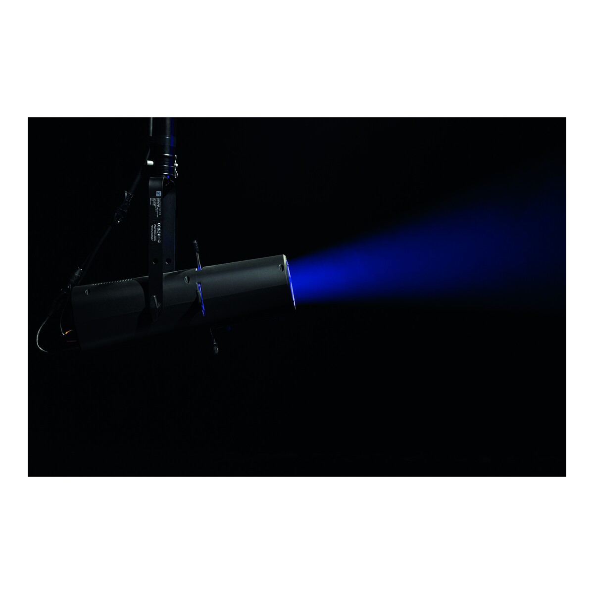 Showtec Performer Profile Zoom 150 Q6 150 W RGBACL Theater-LED Showtec Performer Profile Zoom 150 Q6 150 W RGBACL Theater-LED