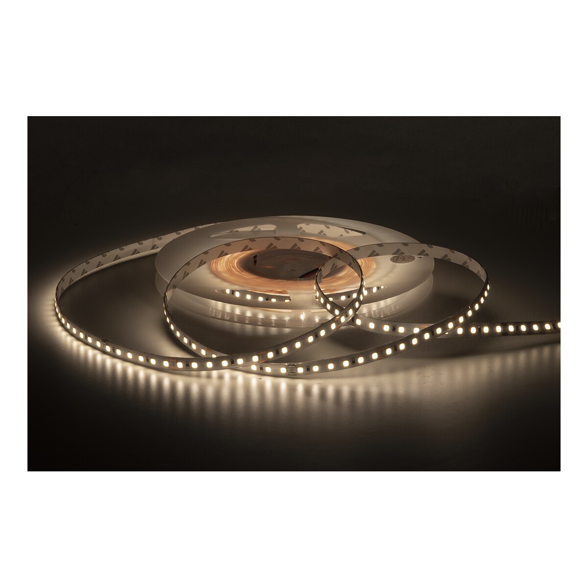 Artecta Havana Ribbon 120 - CRI 90 Witte LED Strip - 9.6 W/m - 600 LEDs - 5 m - 2400 K Artecta Havana Ribbon 120 - CRI 90 Witte LED Strip - 9.6 W/m - 600 LEDs - 5 m - 2400 K